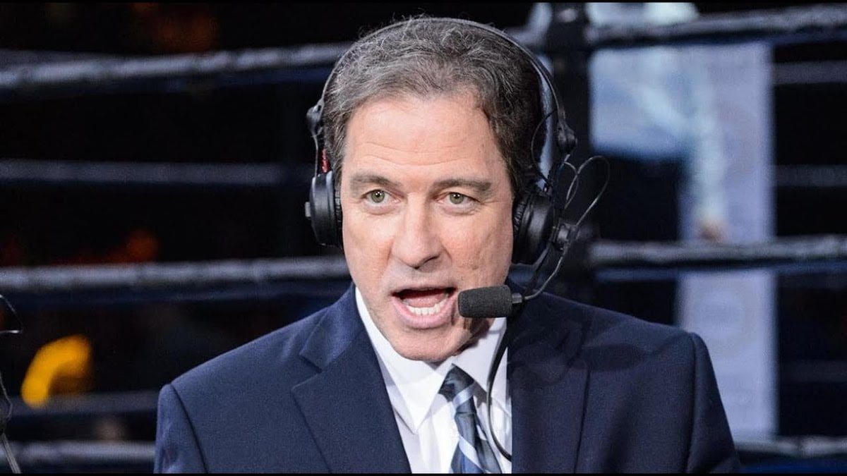 A photo of Kevin Harlan