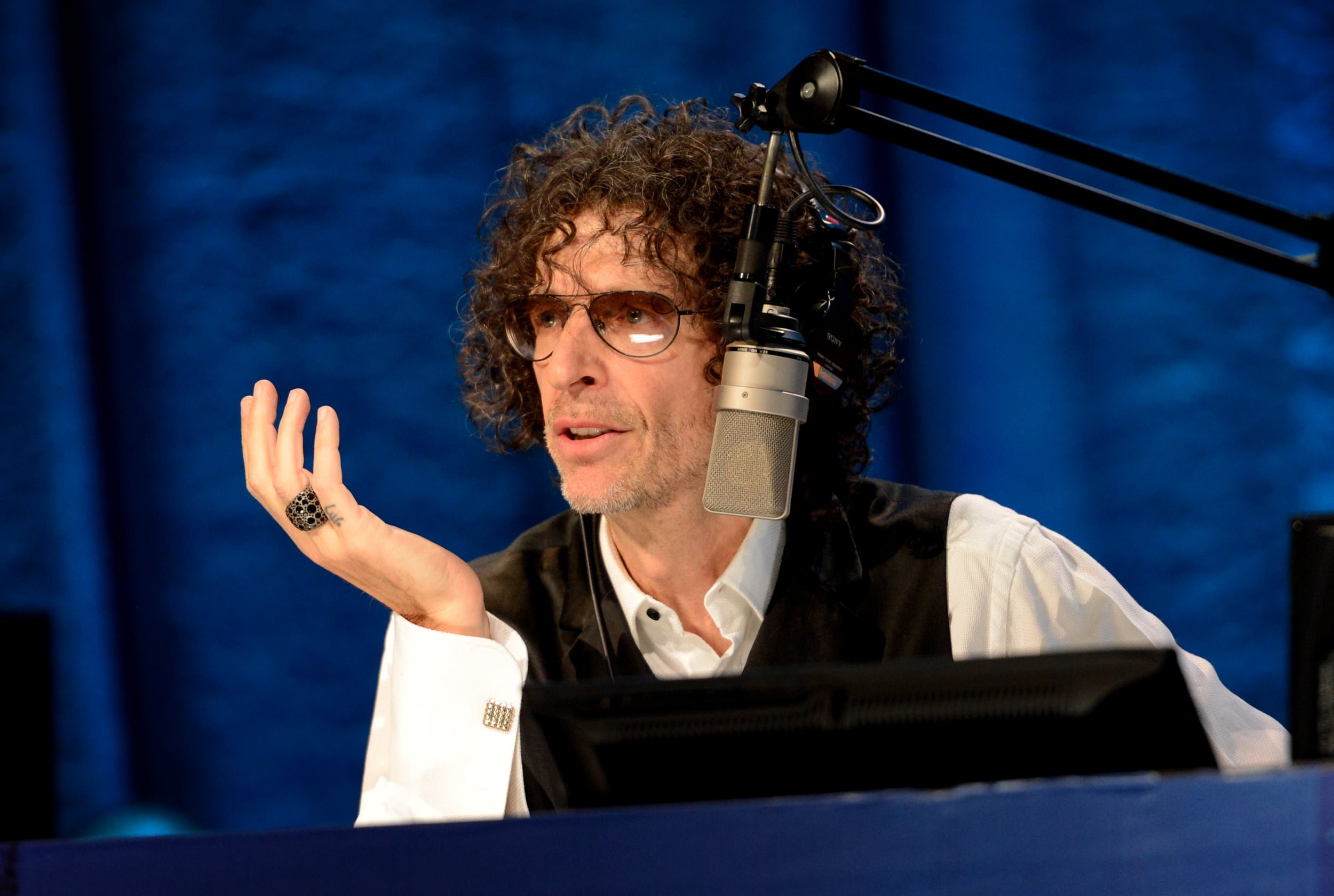 Howard Stern: Unvaccinated Shouldn't Be Admitted to Hospital